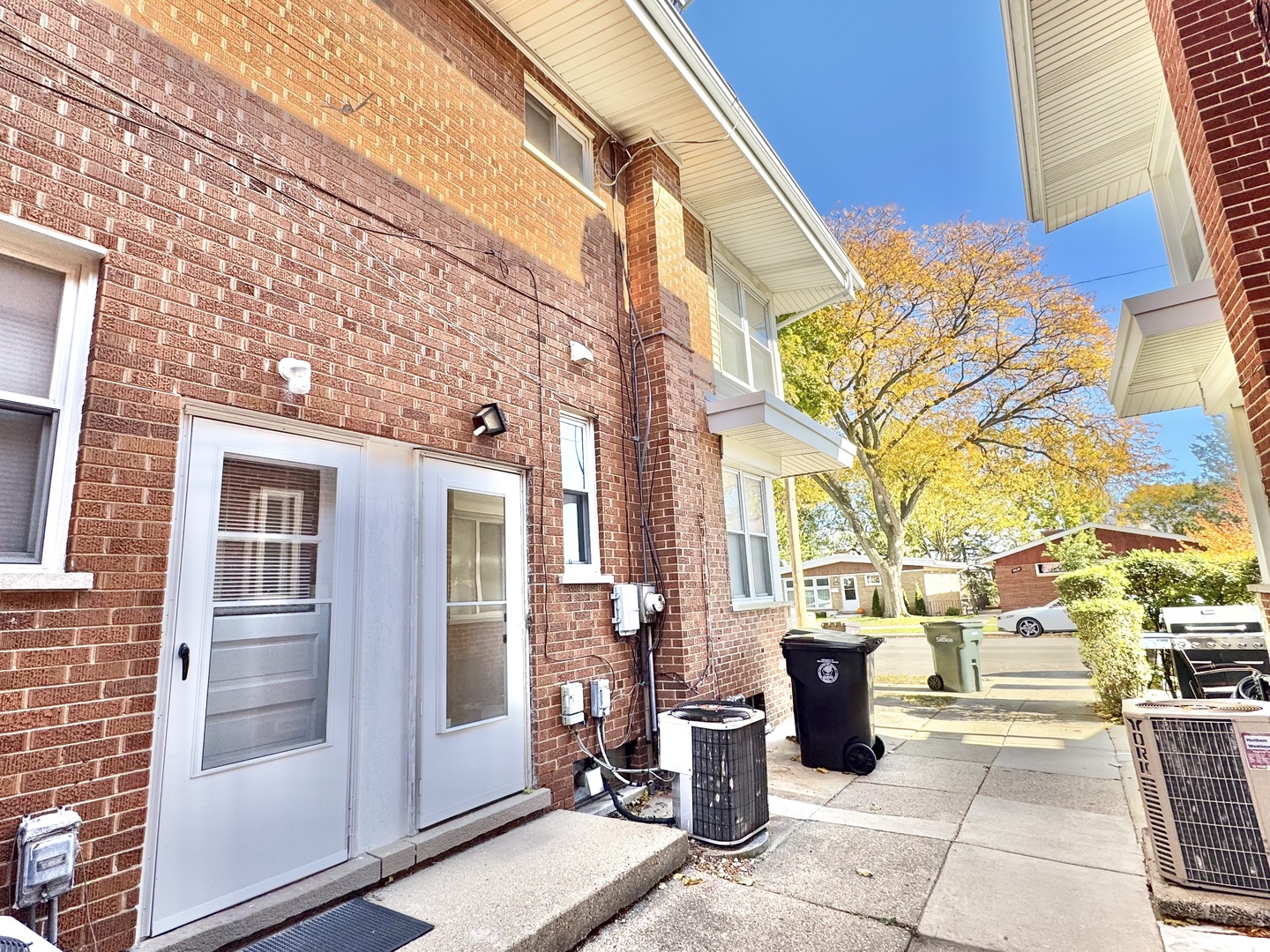 9038 Niles Center Road, Skokie, IL 60076