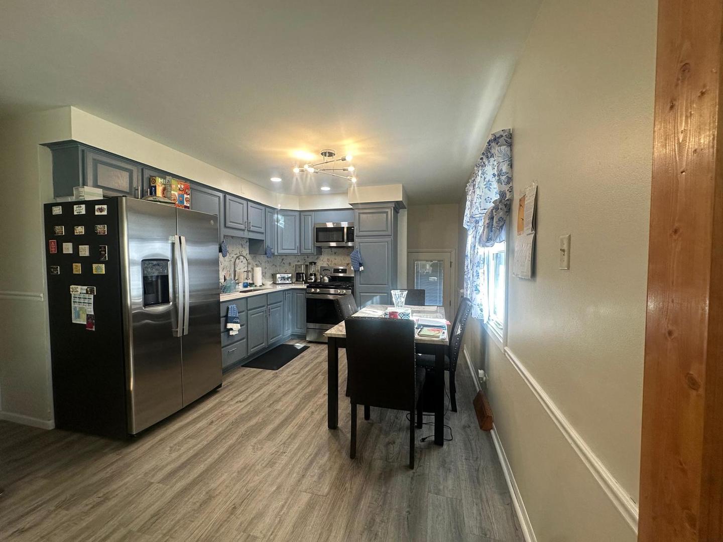 248 N Gay Court, Glenwood, IL 60425