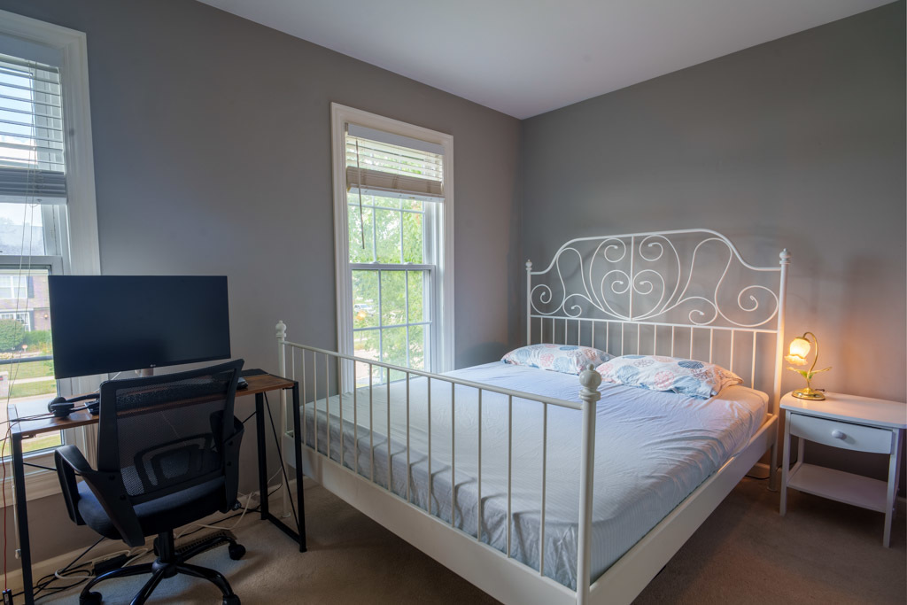 864 Red Clover Drive, Aurora, IL 60504