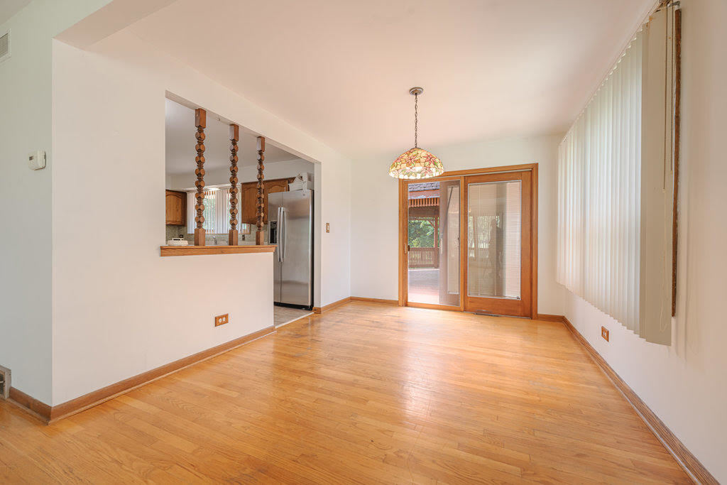 14322 McCarthy Road, Lemont, IL 60439