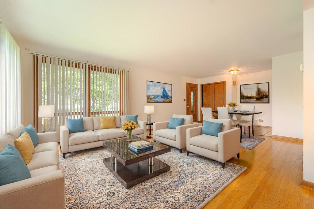 14322 McCarthy Road, Lemont, IL 60439