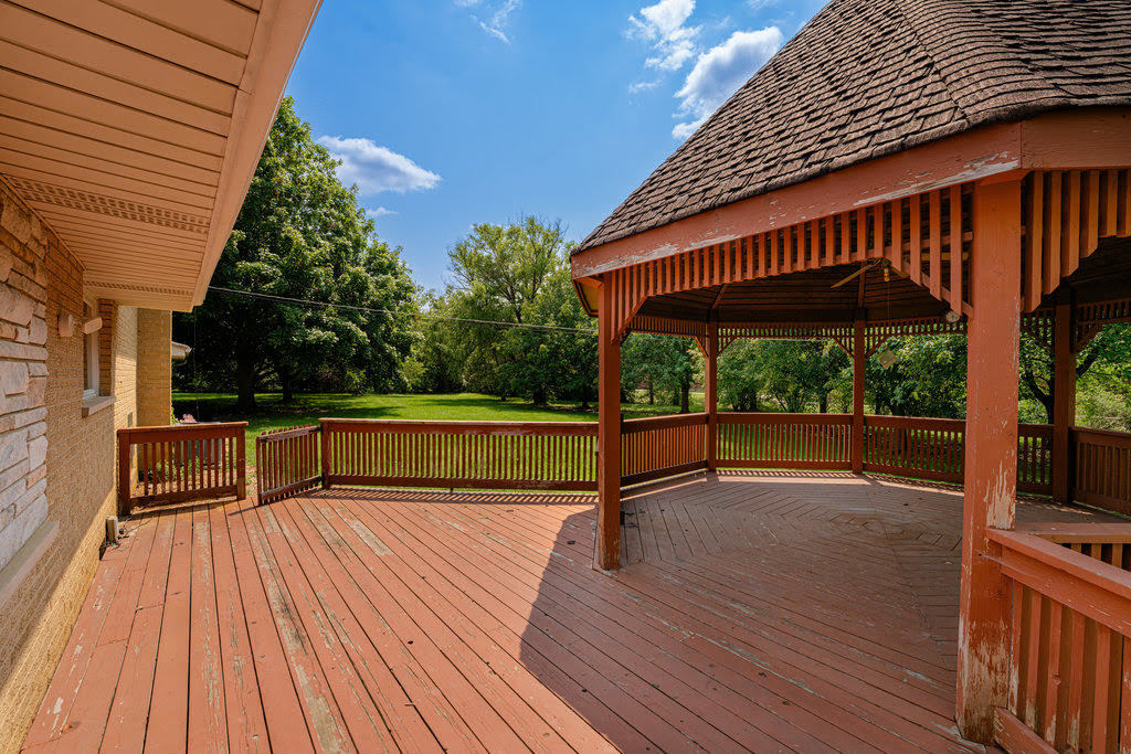 14322 McCarthy Road, Lemont, IL 60439