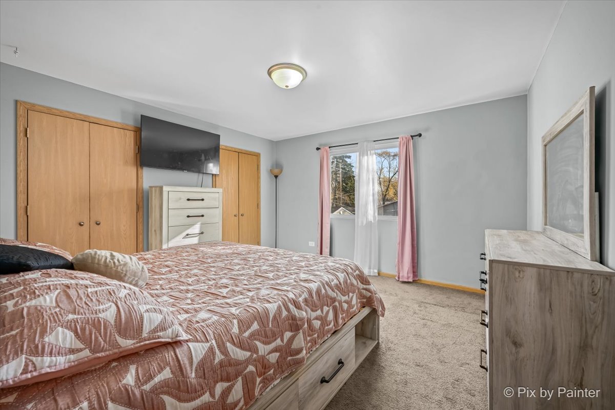 2703 21st Street, Zion, IL 60099