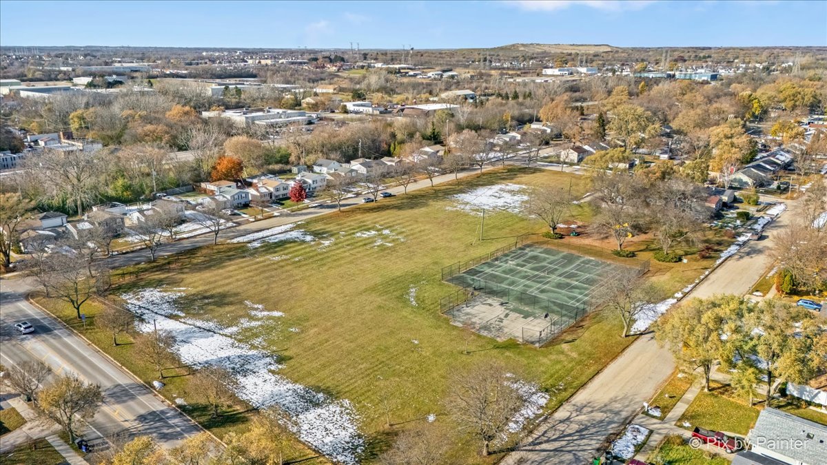 2703 21st Street, Zion, IL 60099