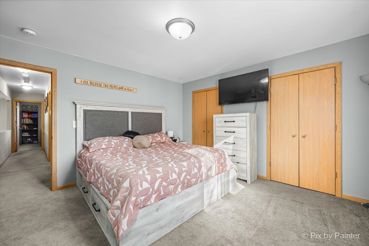 2703 21st Street, Zion, IL 60099