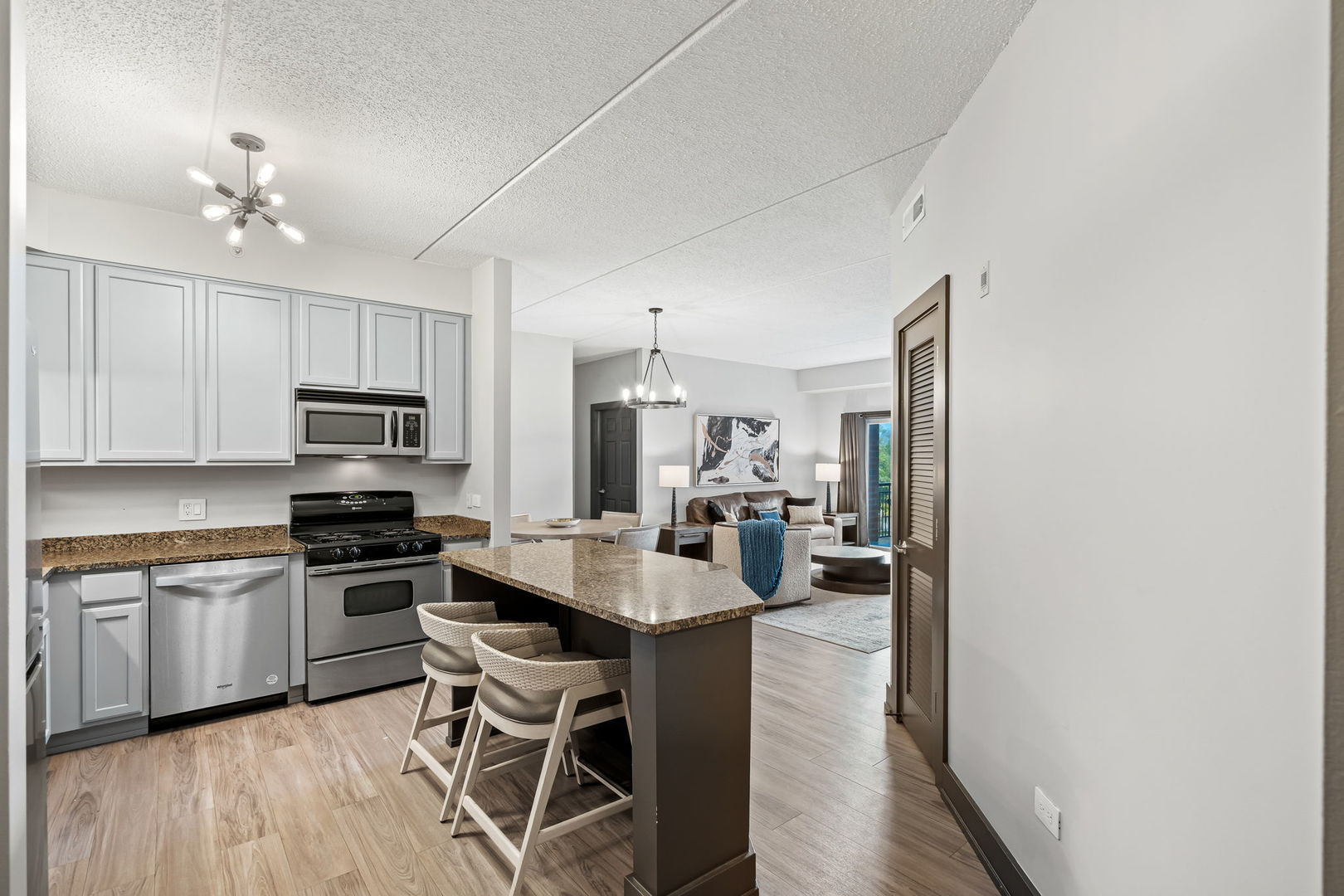 235 N SMITH Street #412, Palatine, IL 60067