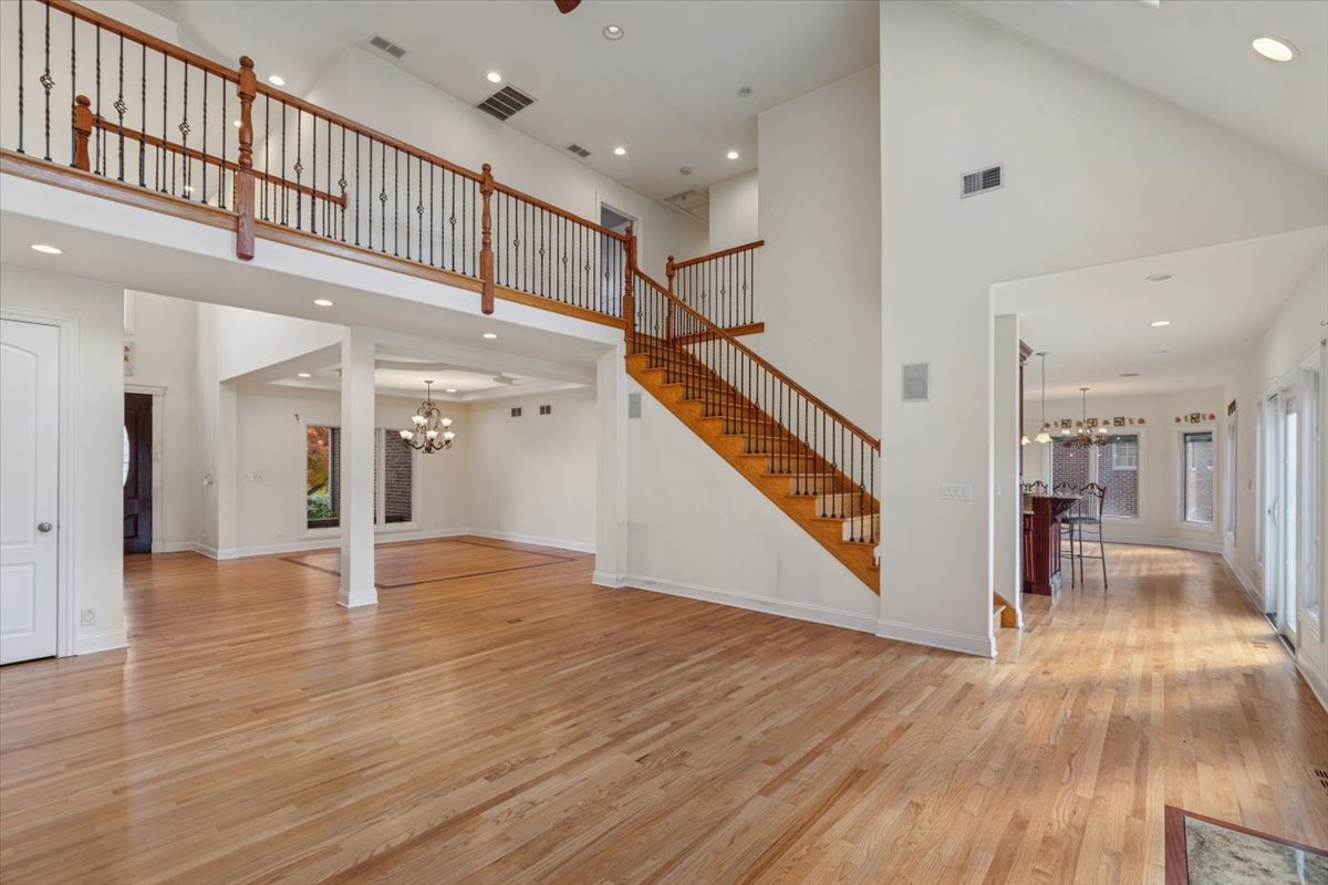 12328 Province Drive, Lemont, IL 60439