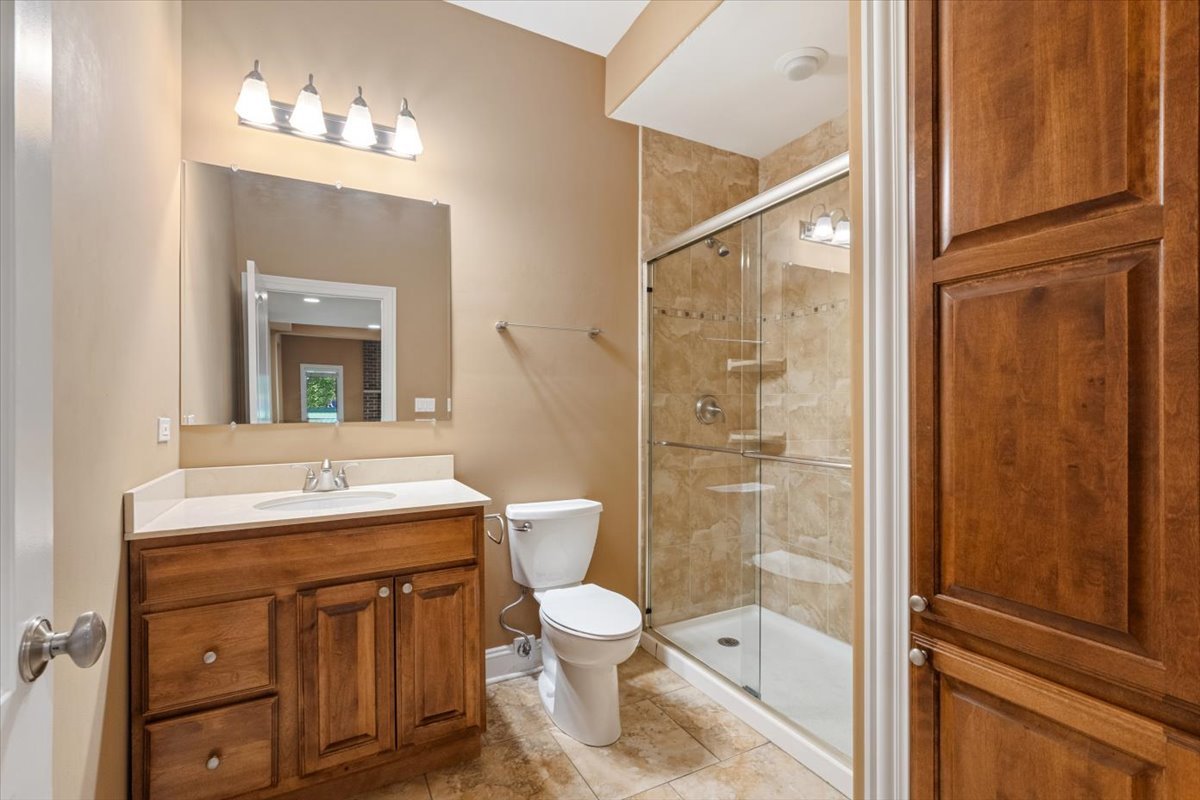 12328 Province Drive, Lemont, IL 60439