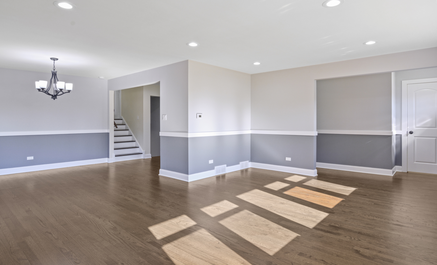 5748 W 89th Place, Oak Lawn, IL 60453