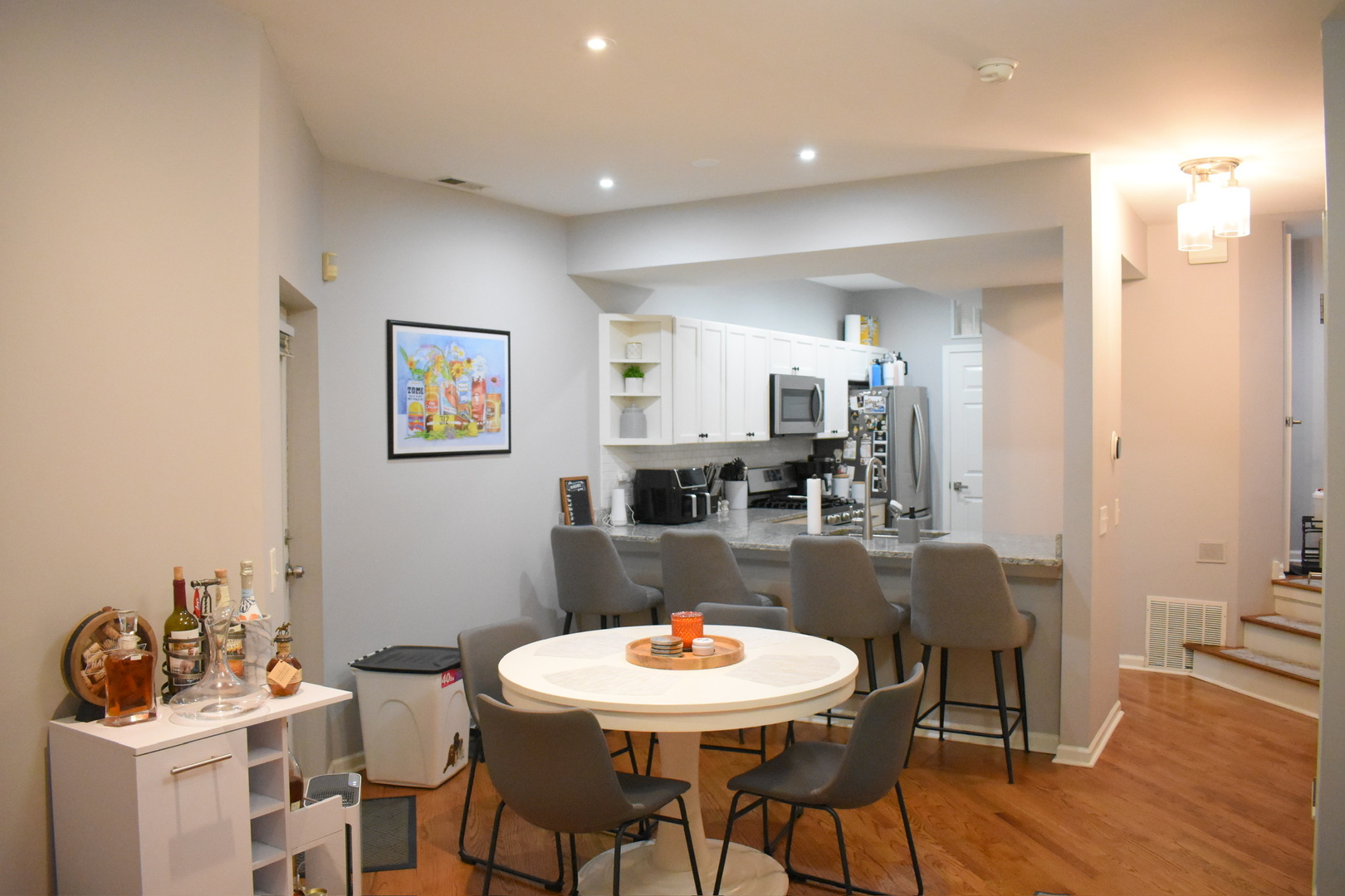 2851 N Southport Avenue #A, Chicago, IL 60657