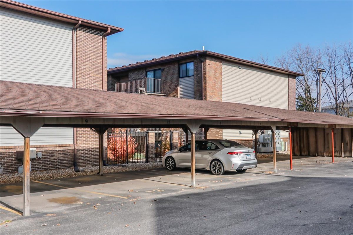 1920 Tracy Drive #12, Bloomington, IL 61704