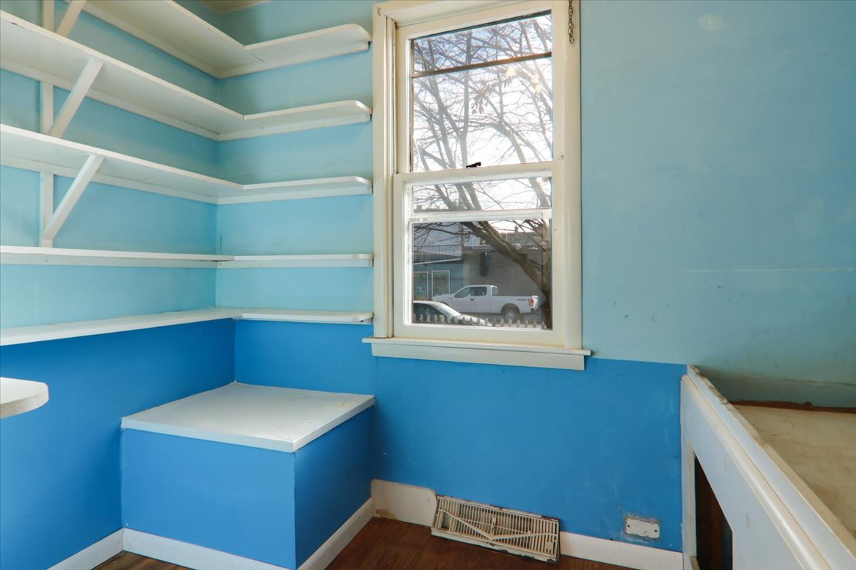 109 W Mulberry Street, Bloomington, IL 61701