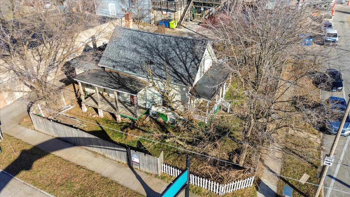 109 W Mulberry Street, Bloomington, IL 61701