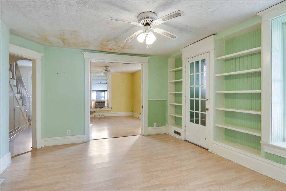 109 W Mulberry Street, Bloomington, IL 61701