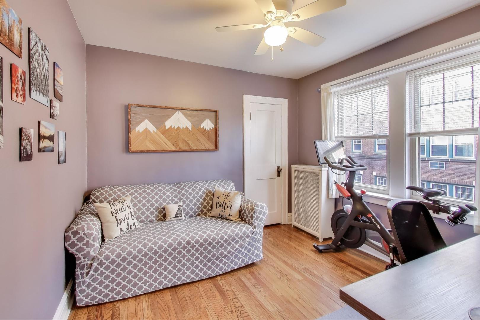 108 Lincoln Avenue #2B, Riverside, IL 60546