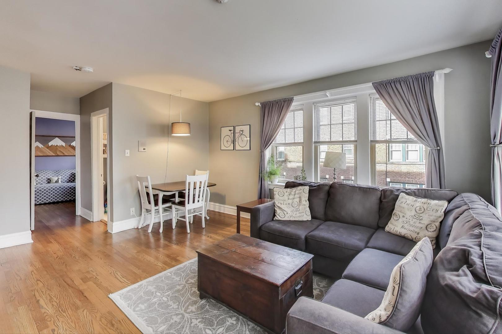 108 Lincoln Avenue #2B, Riverside, IL 60546