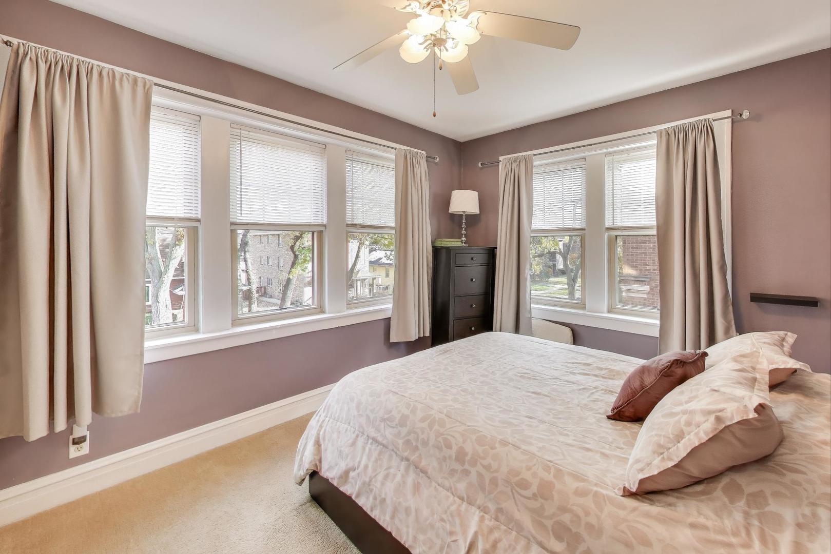 108 Lincoln Avenue #2B, Riverside, IL 60546