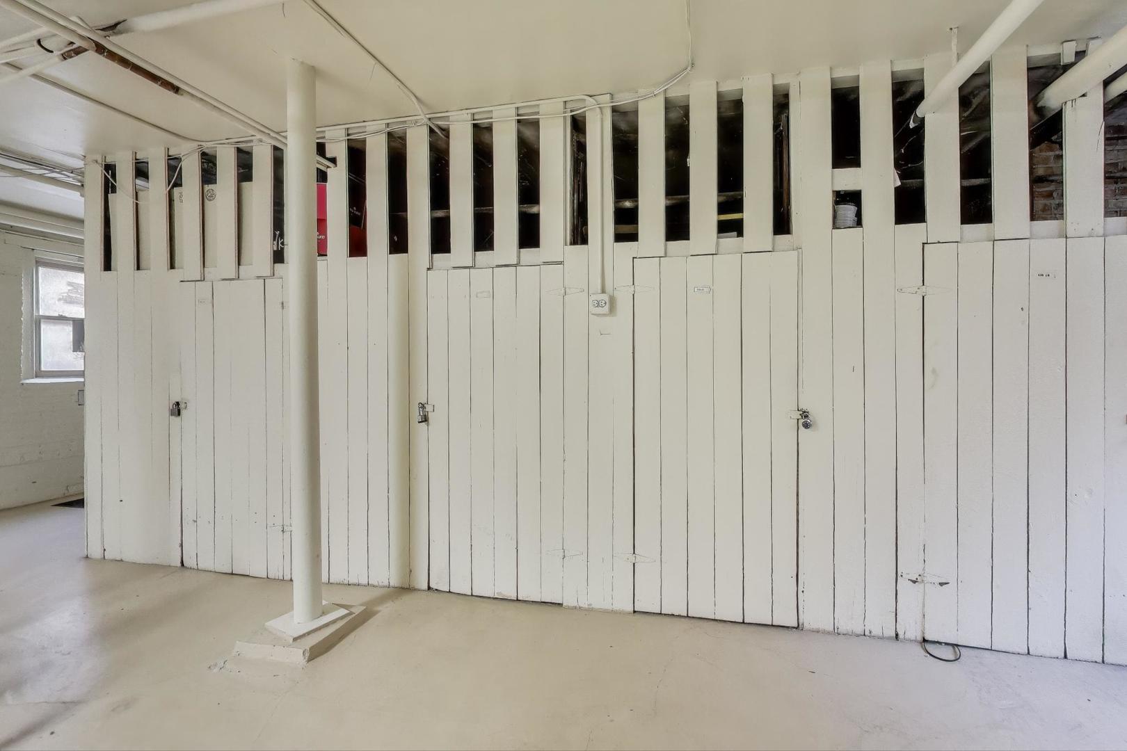 108 Lincoln Avenue #2B, Riverside, IL 60546