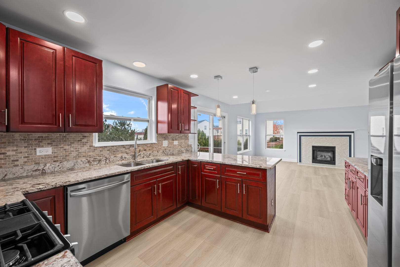 400 Diamond Back Way, Algonquin, IL 60102