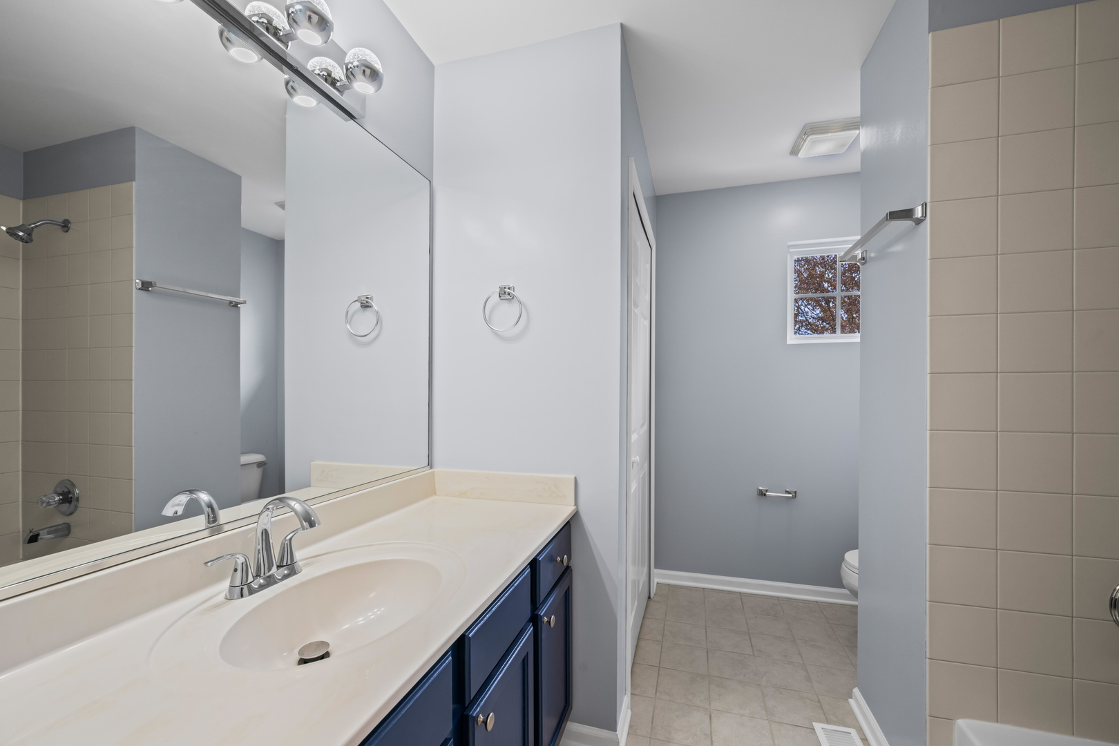 400 Diamond Back Way, Algonquin, IL 60102