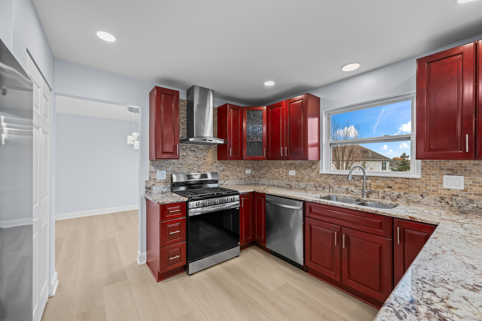 400 Diamond Back Way, Algonquin, IL 60102