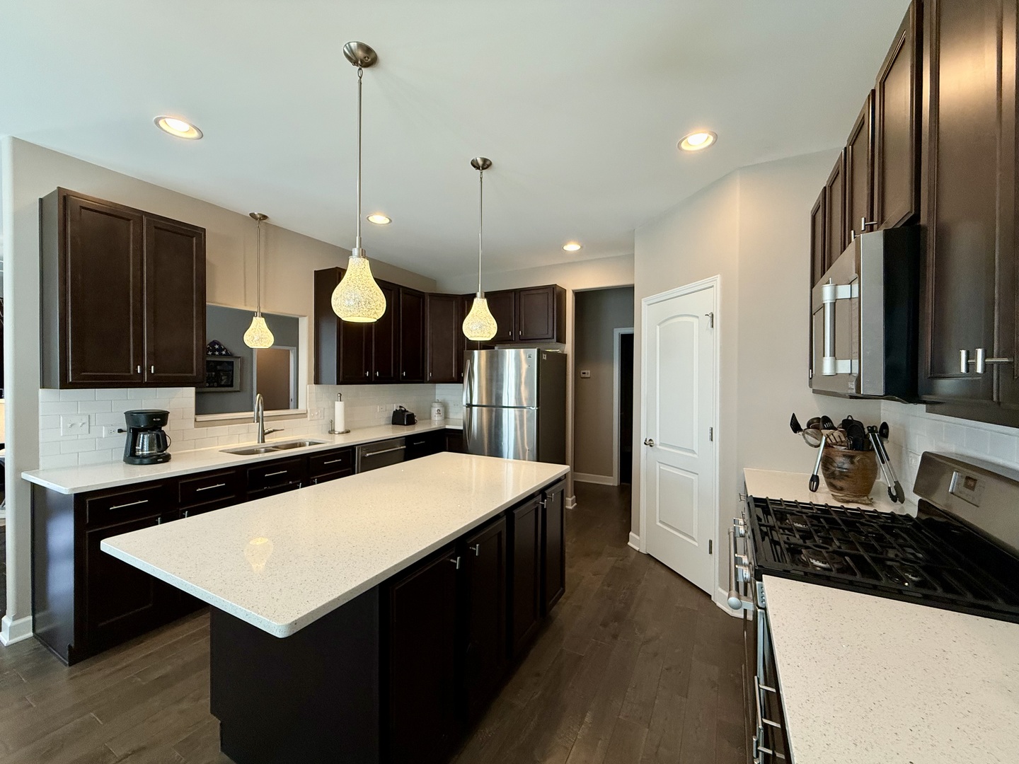 21053 Benjamin Drive, Shorewood, IL 60404