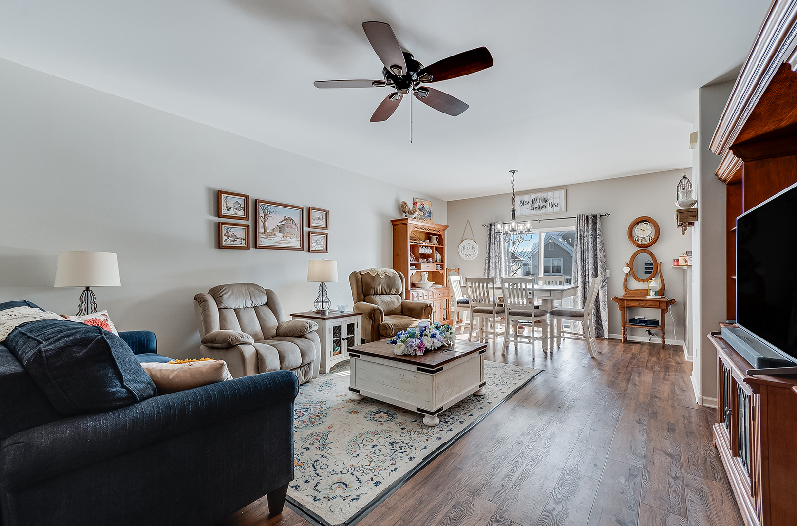 2525 Park Ridge Court #2525, Crest Hill, IL 60403