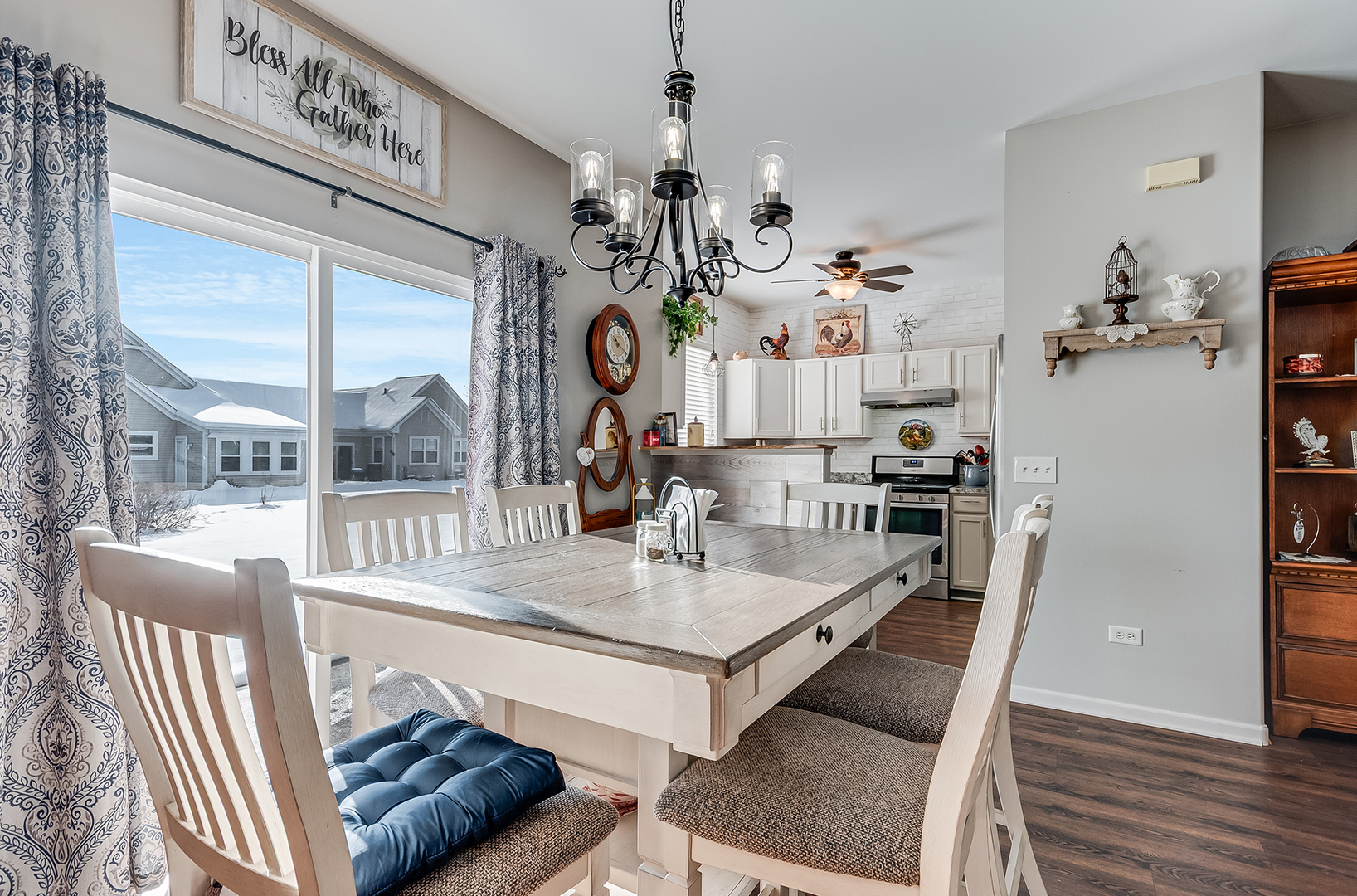 2525 Park Ridge Court #2525, Crest Hill, IL 60403