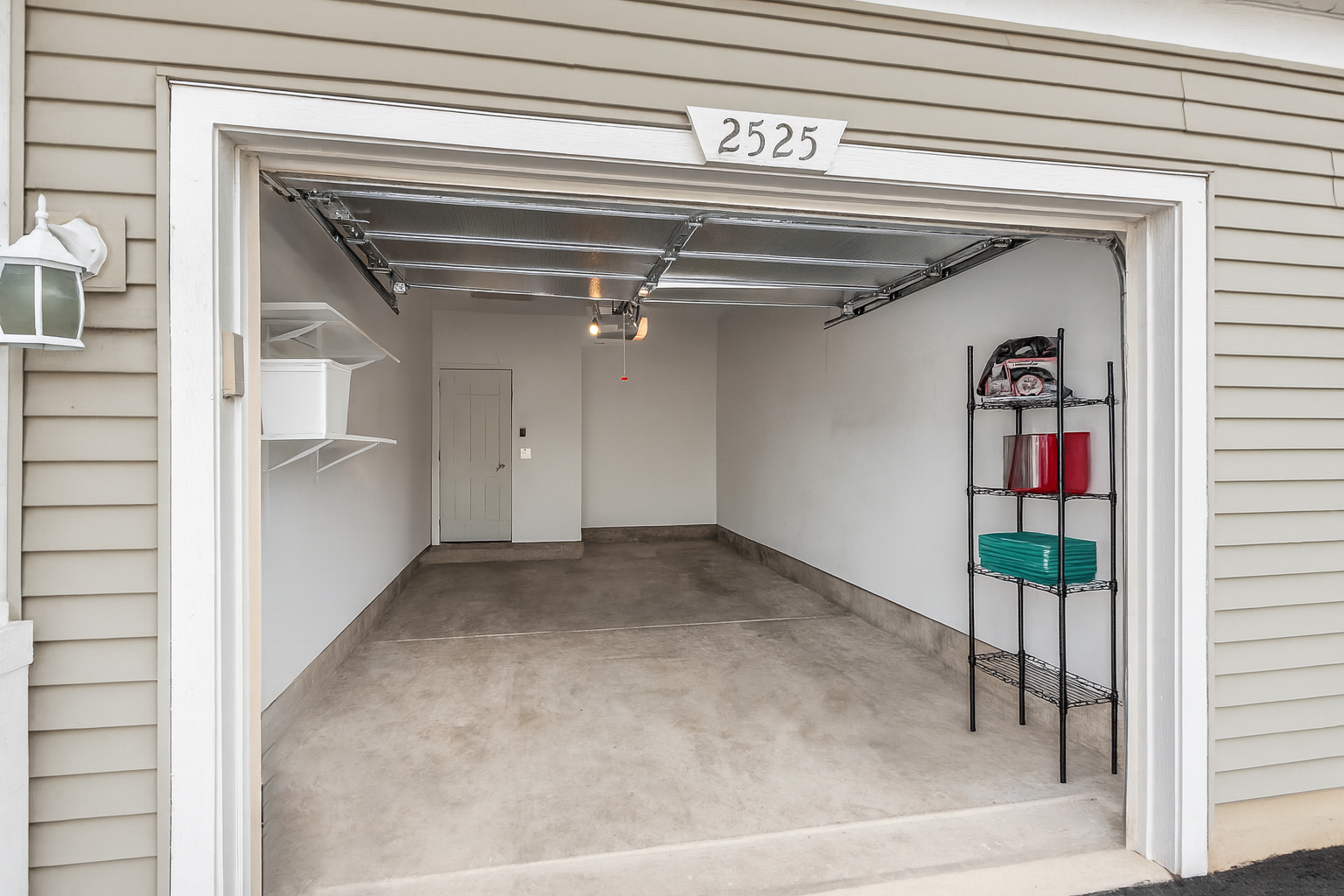 2525 Park Ridge Court #2525, Crest Hill, IL 60403