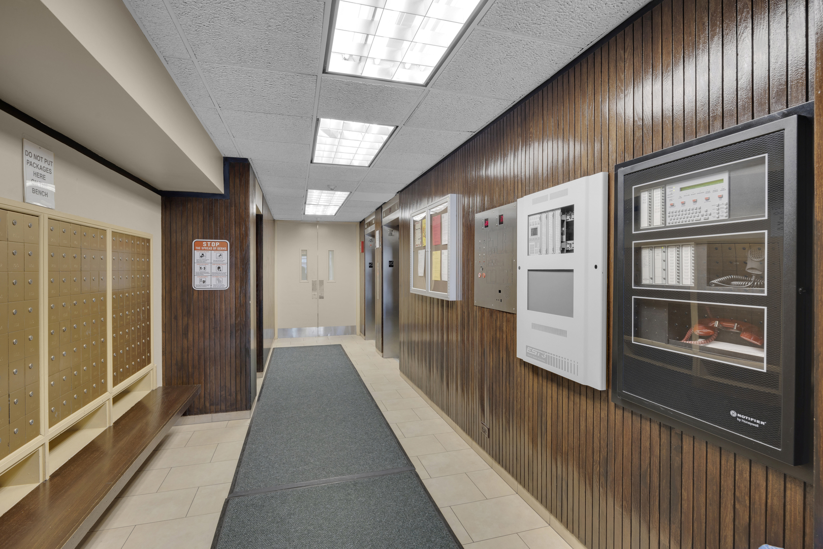 2901 S Michigan Avenue #908, Chicago, IL 60616