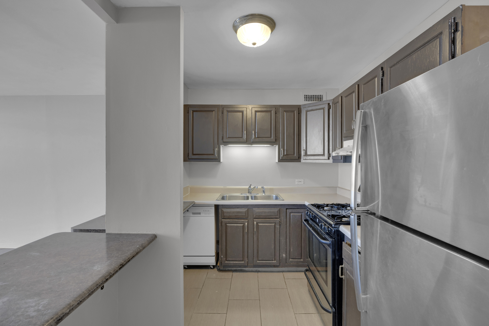 2901 S Michigan Avenue #908, Chicago, IL 60616