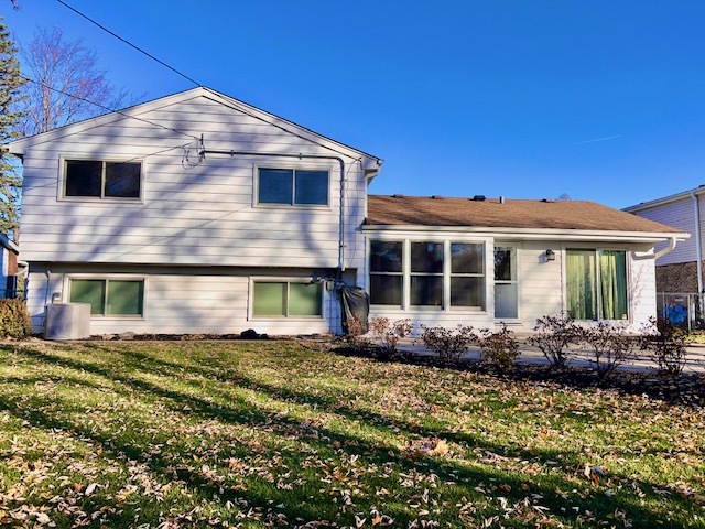 2112 N Kennicott Drive, Arlington Heights, IL 60004