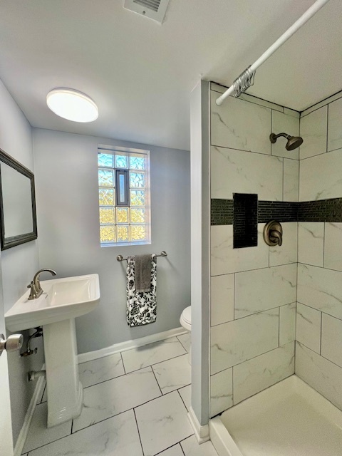 2112 N Kennicott Drive, Arlington Heights, IL 60004