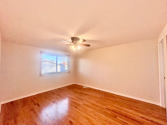 2112 N Kennicott Drive, Arlington Heights, IL 60004