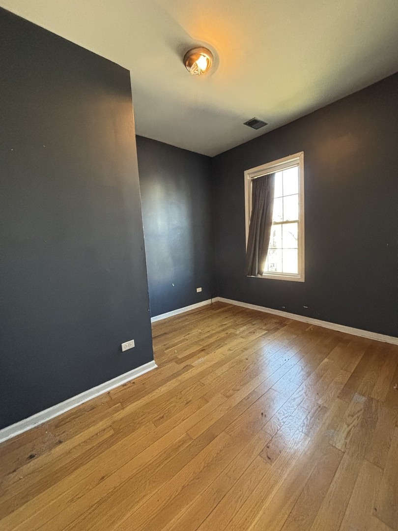 3553 W Cermak Road, Chicago, IL 60623