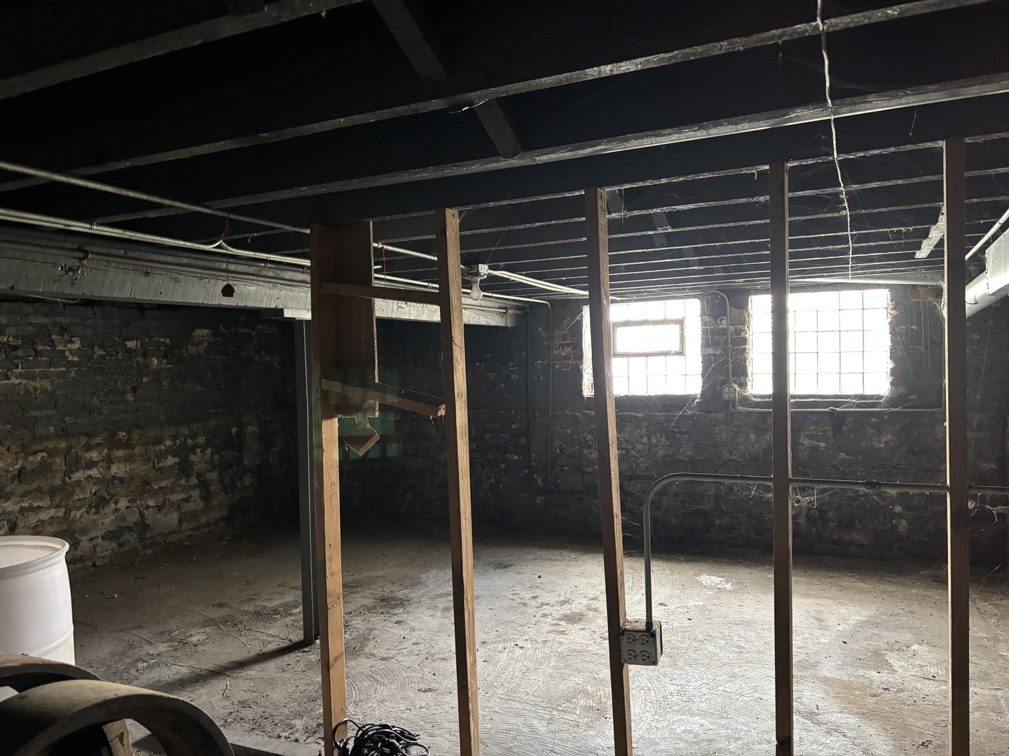 3553 W Cermak Road, Chicago, IL 60623