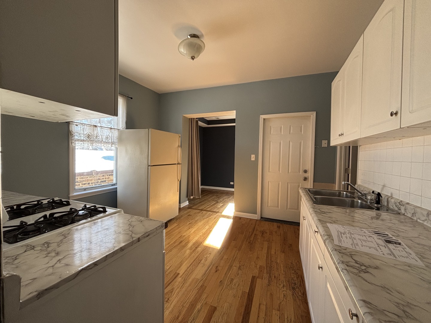 3553 W Cermak Road, Chicago, IL 60623