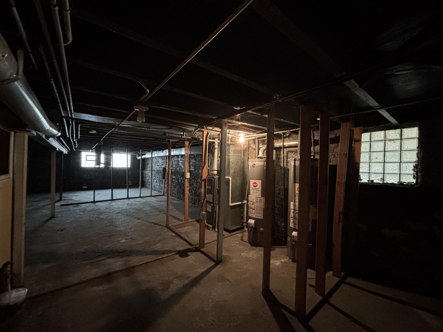 3553 W Cermak Road, Chicago, IL 60623