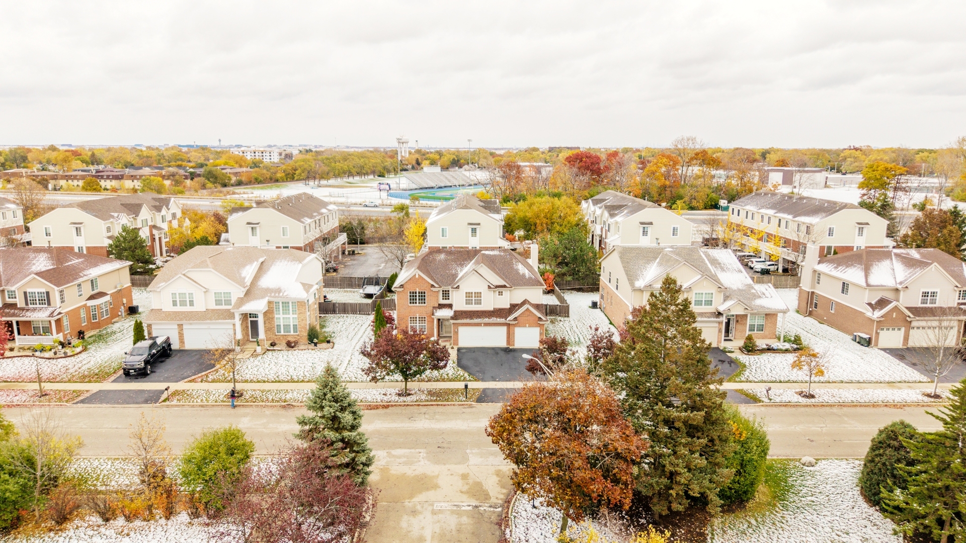 125 N Spruce Avenue, Wood Dale, IL 60191