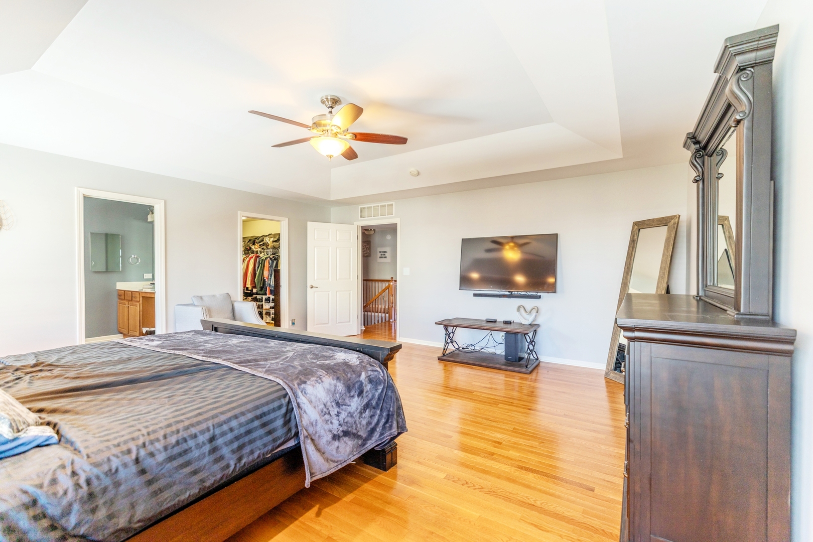 125 N Spruce Avenue, Wood Dale, IL 60191