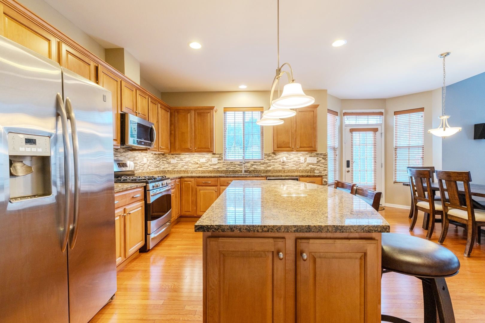 125 N Spruce Avenue, Wood Dale, IL 60191