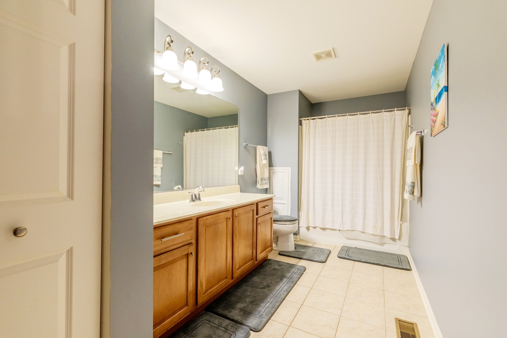 125 N Spruce Avenue, Wood Dale, IL 60191