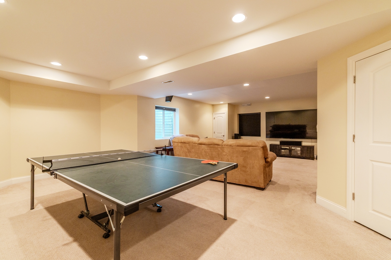 125 N Spruce Avenue, Wood Dale, IL 60191