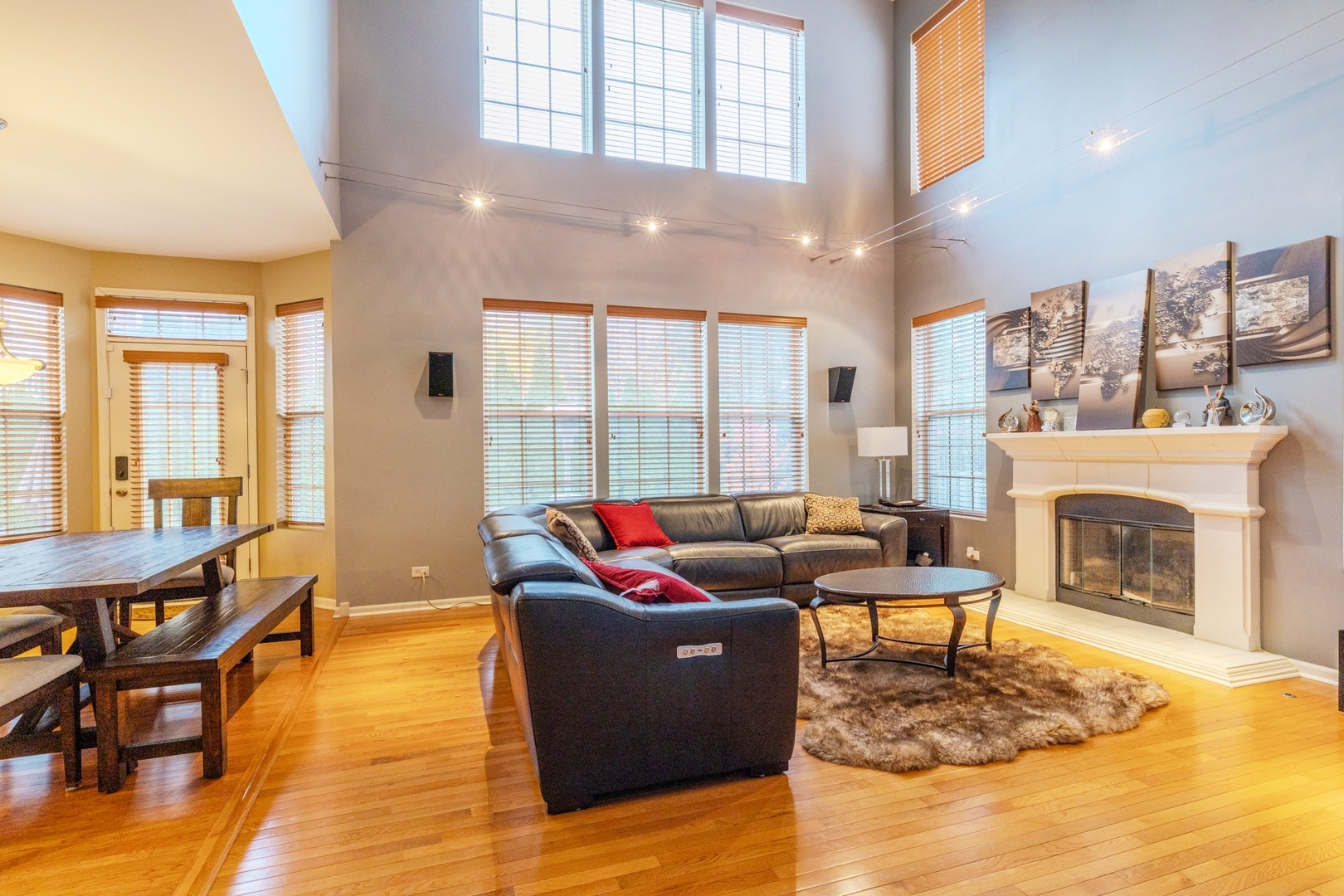 125 N Spruce Avenue, Wood Dale, IL 60191