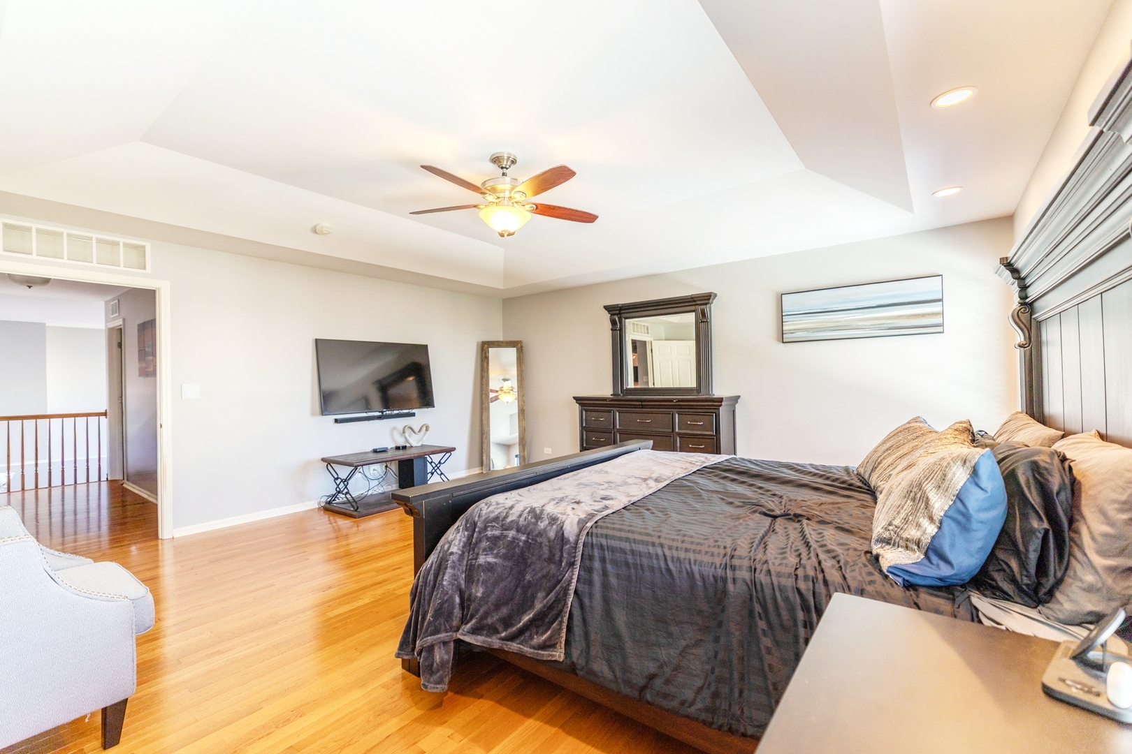 125 N Spruce Avenue, Wood Dale, IL 60191