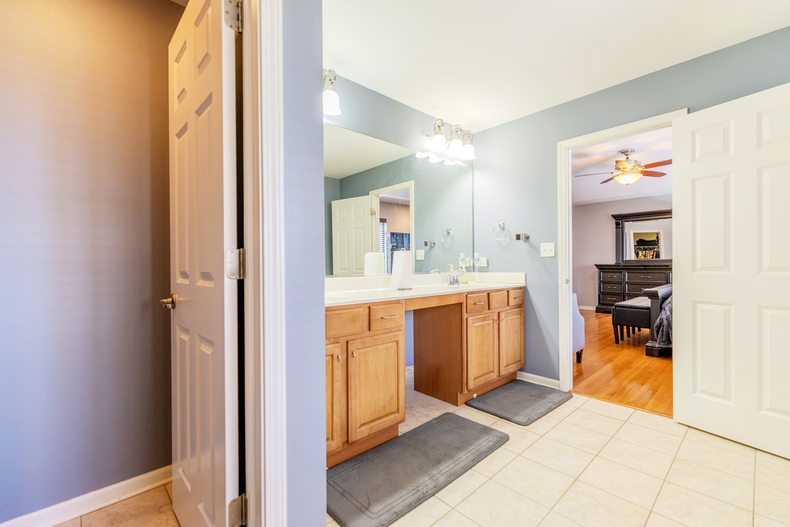 125 N Spruce Avenue, Wood Dale, IL 60191