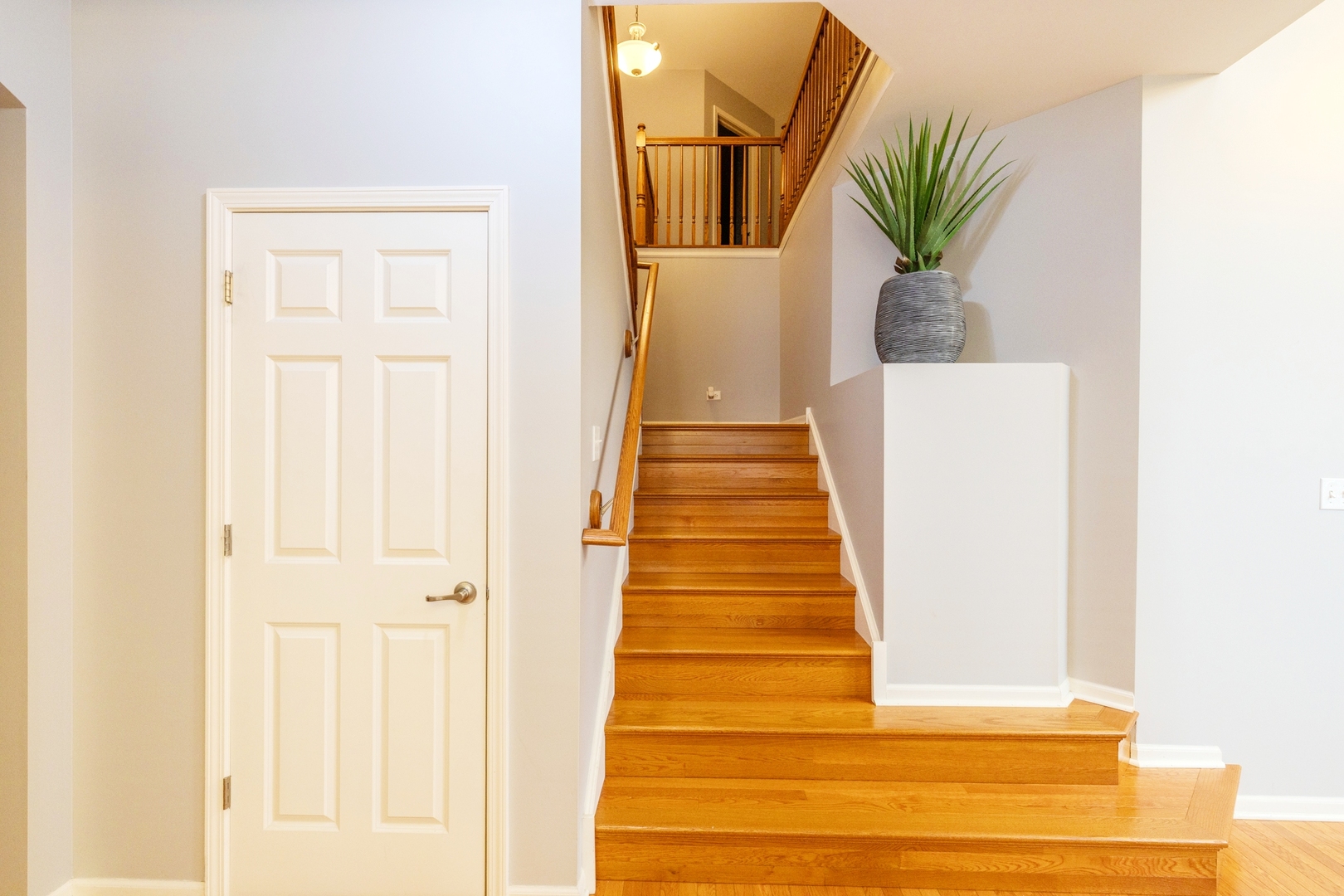 125 N Spruce Avenue, Wood Dale, IL 60191