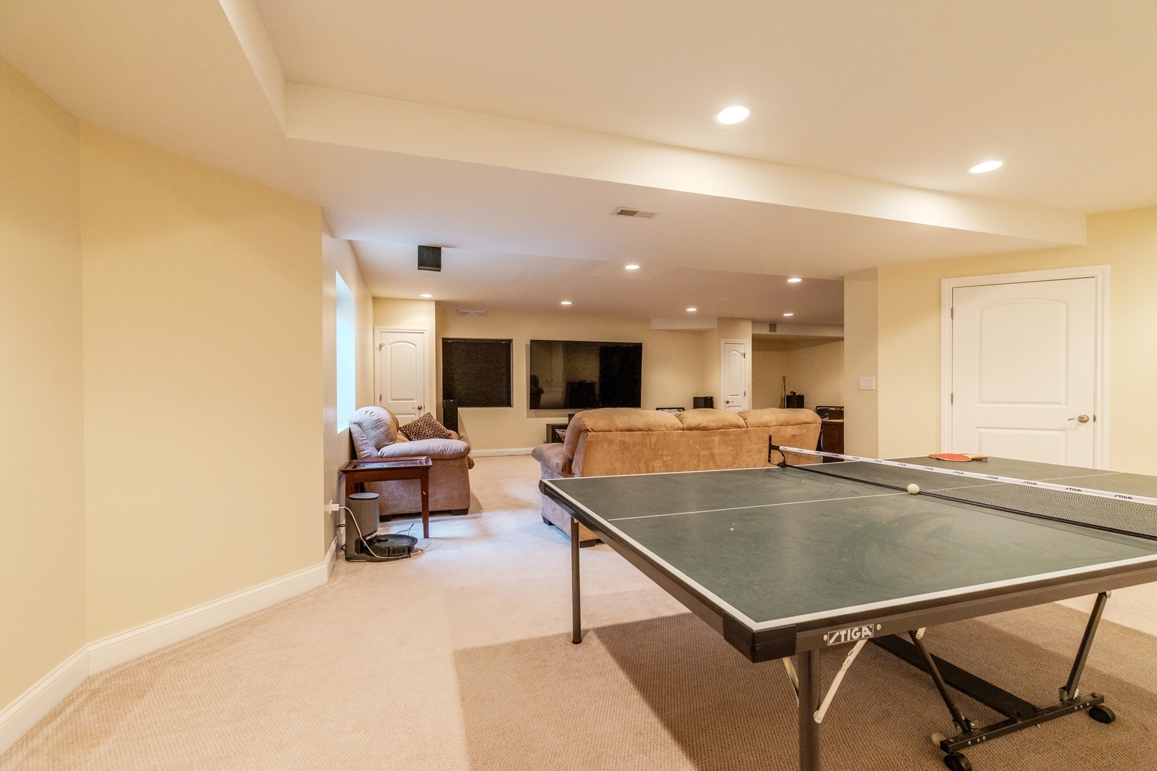 125 N Spruce Avenue, Wood Dale, IL 60191