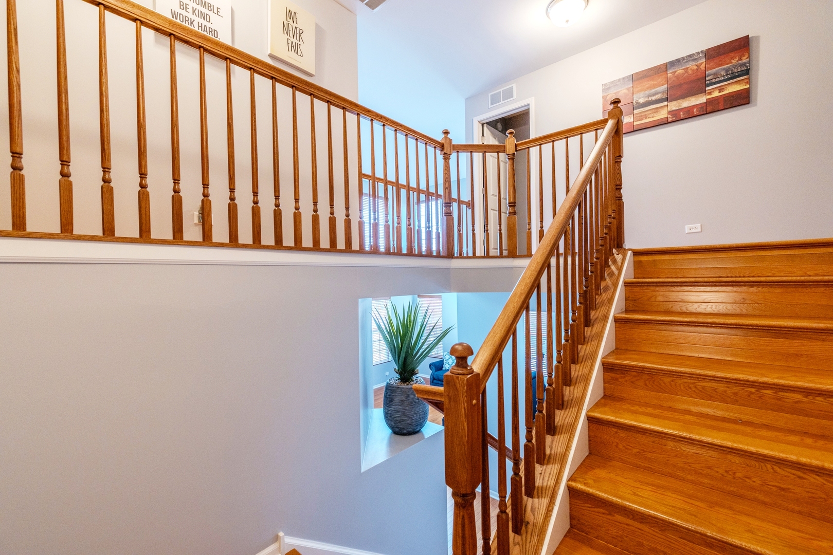 125 N Spruce Avenue, Wood Dale, IL 60191