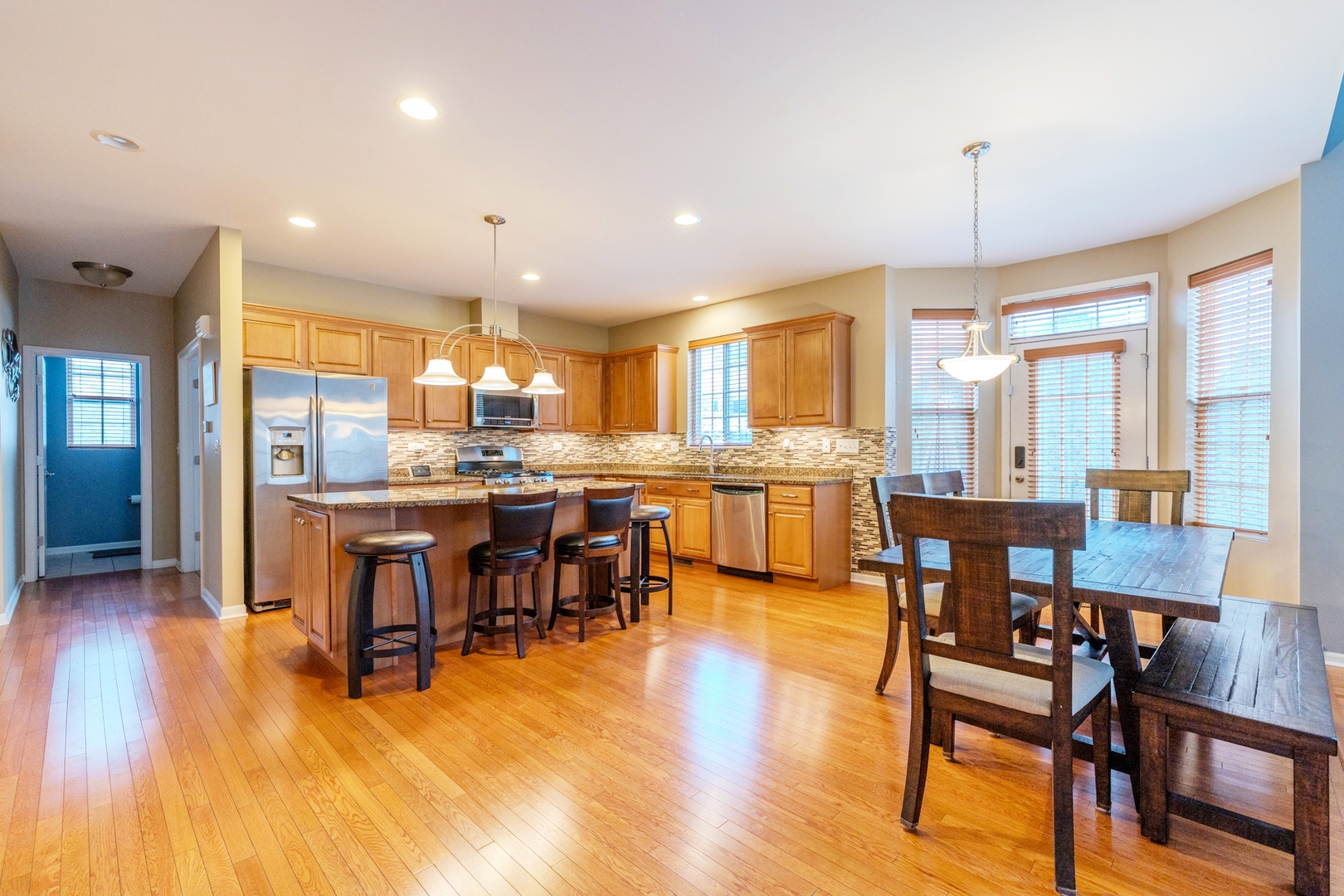 125 N Spruce Avenue, Wood Dale, IL 60191